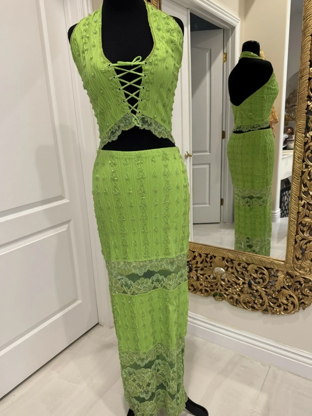 attitudes by Debra elegant lime